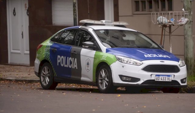 POLICIA